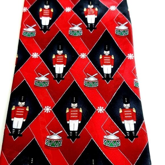 Yule Tie Greetings Hallmark Nutcracker Jacquard Print Red Black Wide Silk Tie‎ - Picture 2 of 7